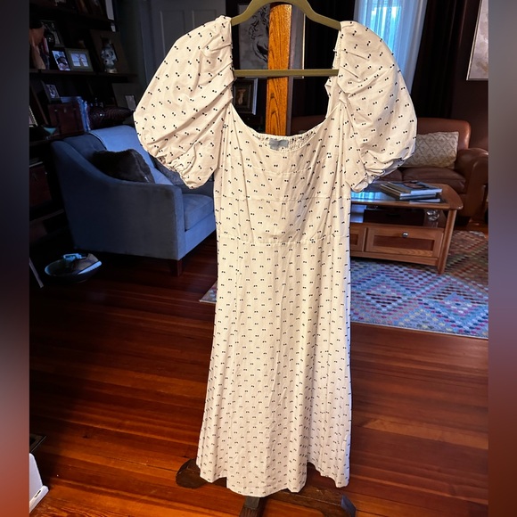 Antonio melani Gloria Family Matching
Puff Sleeve Swiss Dot dress size 14 - Picture 10 of 13